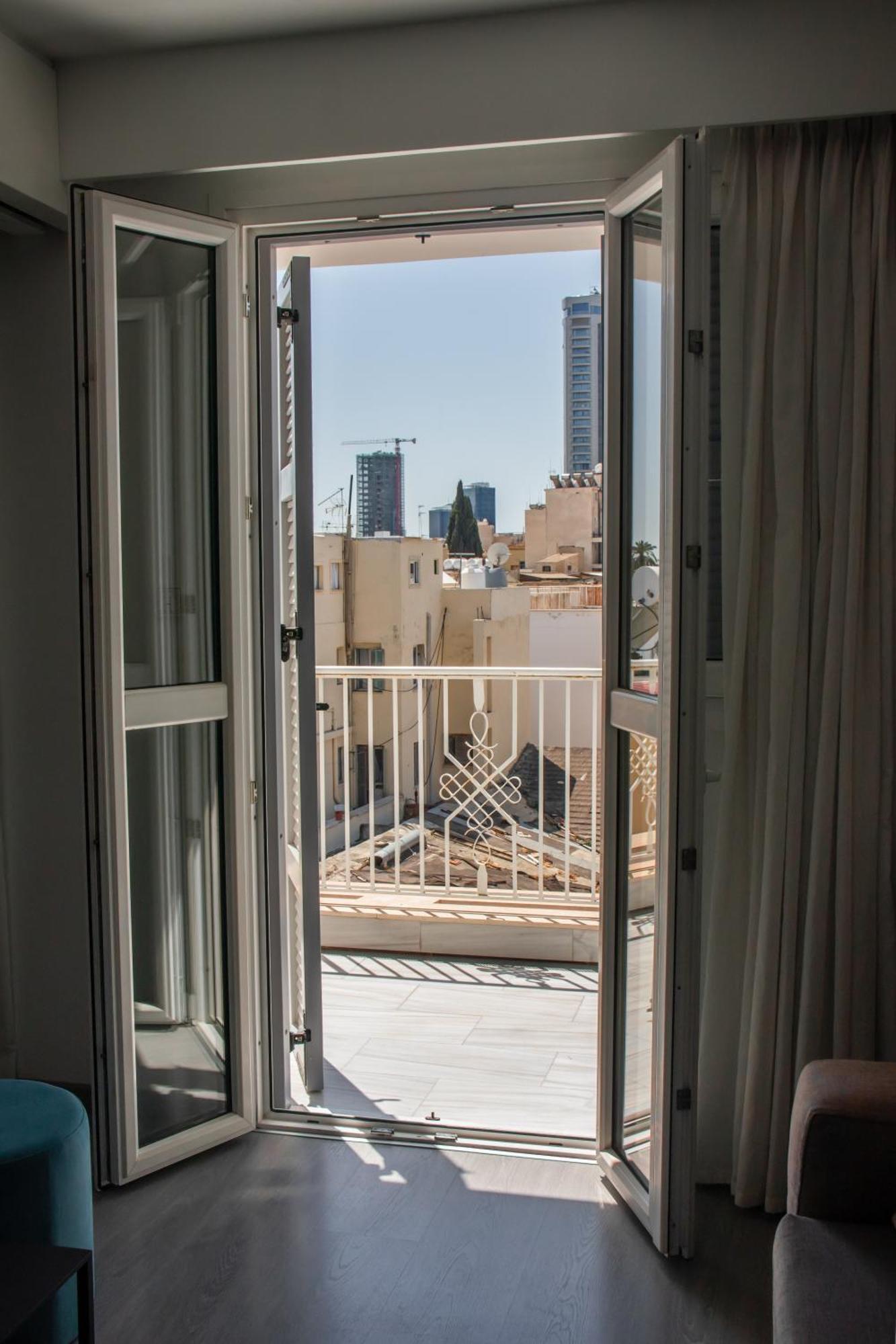 City Centre Studio Apartments ニコシア エクステリア 写真