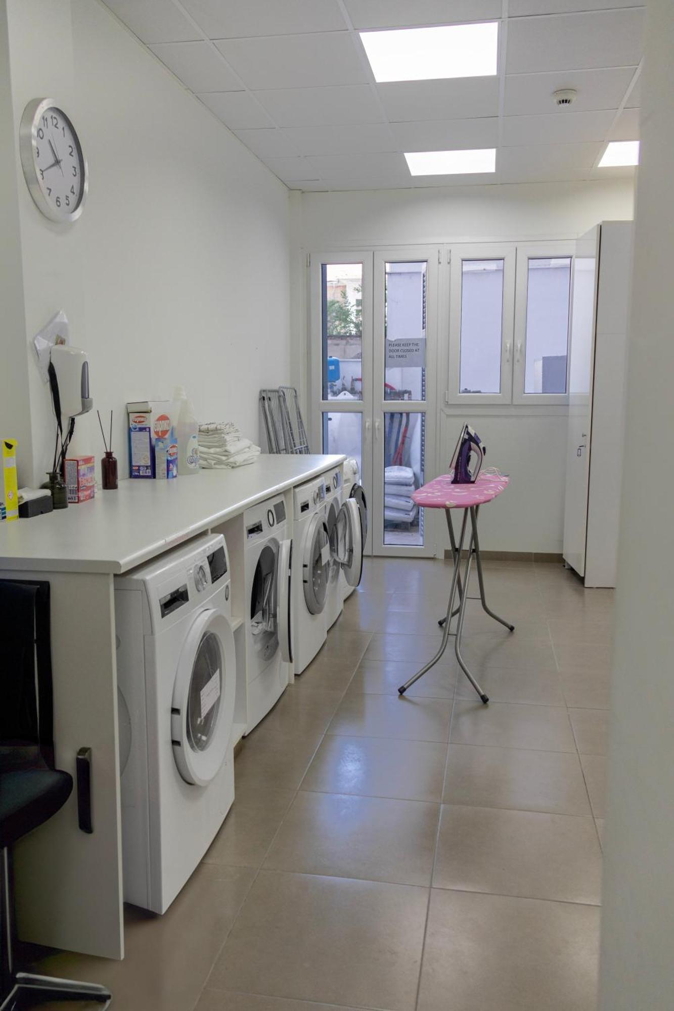 City Centre Studio Apartments ニコシア エクステリア 写真