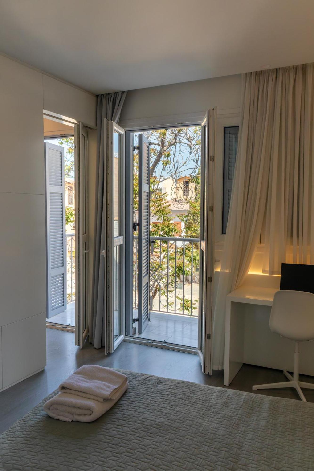City Centre Studio Apartments ニコシア エクステリア 写真